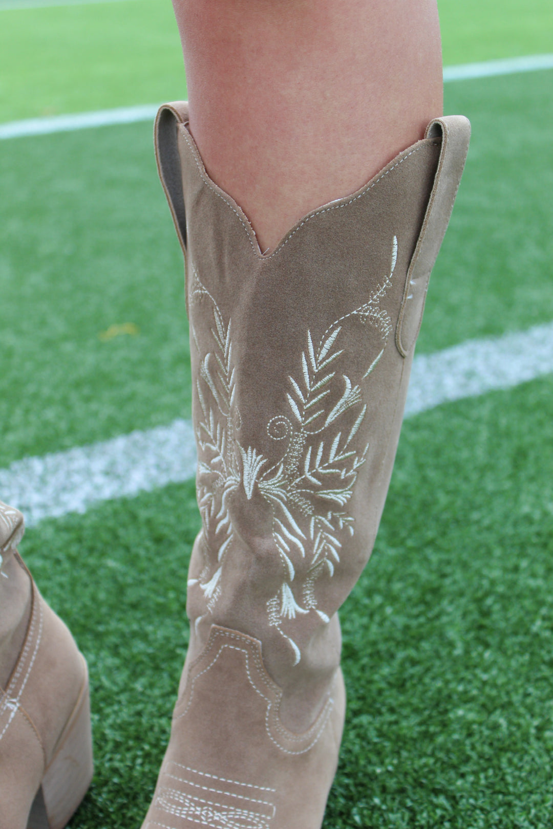 FLORA EMBROIDERED WESTERN BOOT
