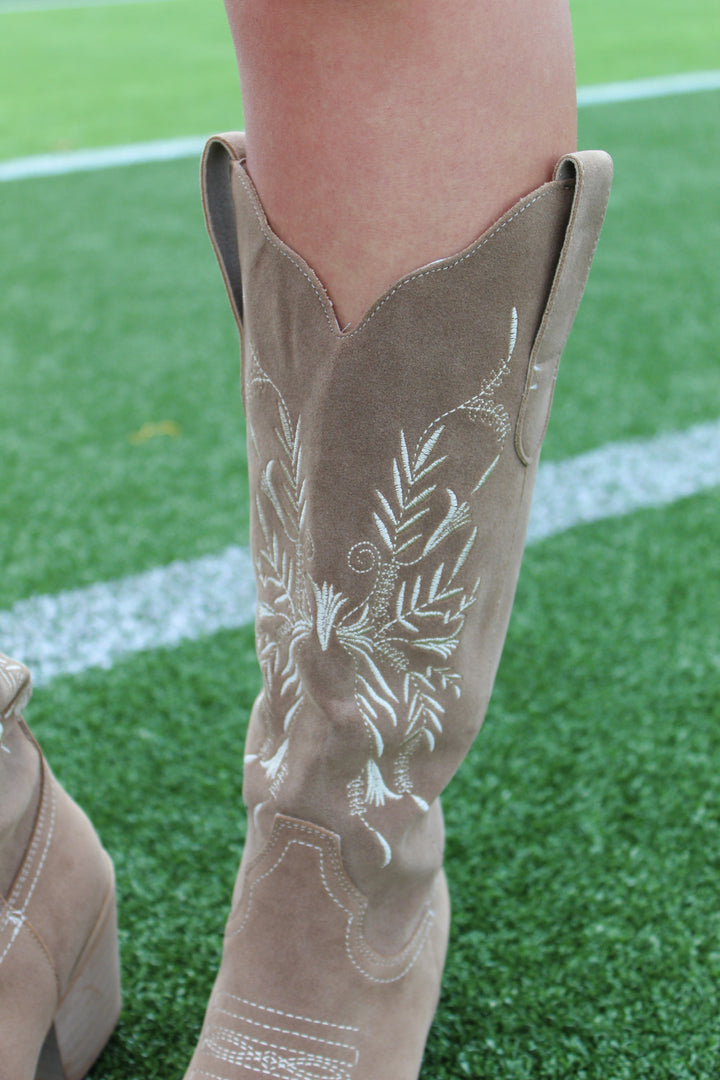 FLORA EMBROIDERED WESTERN BOOT