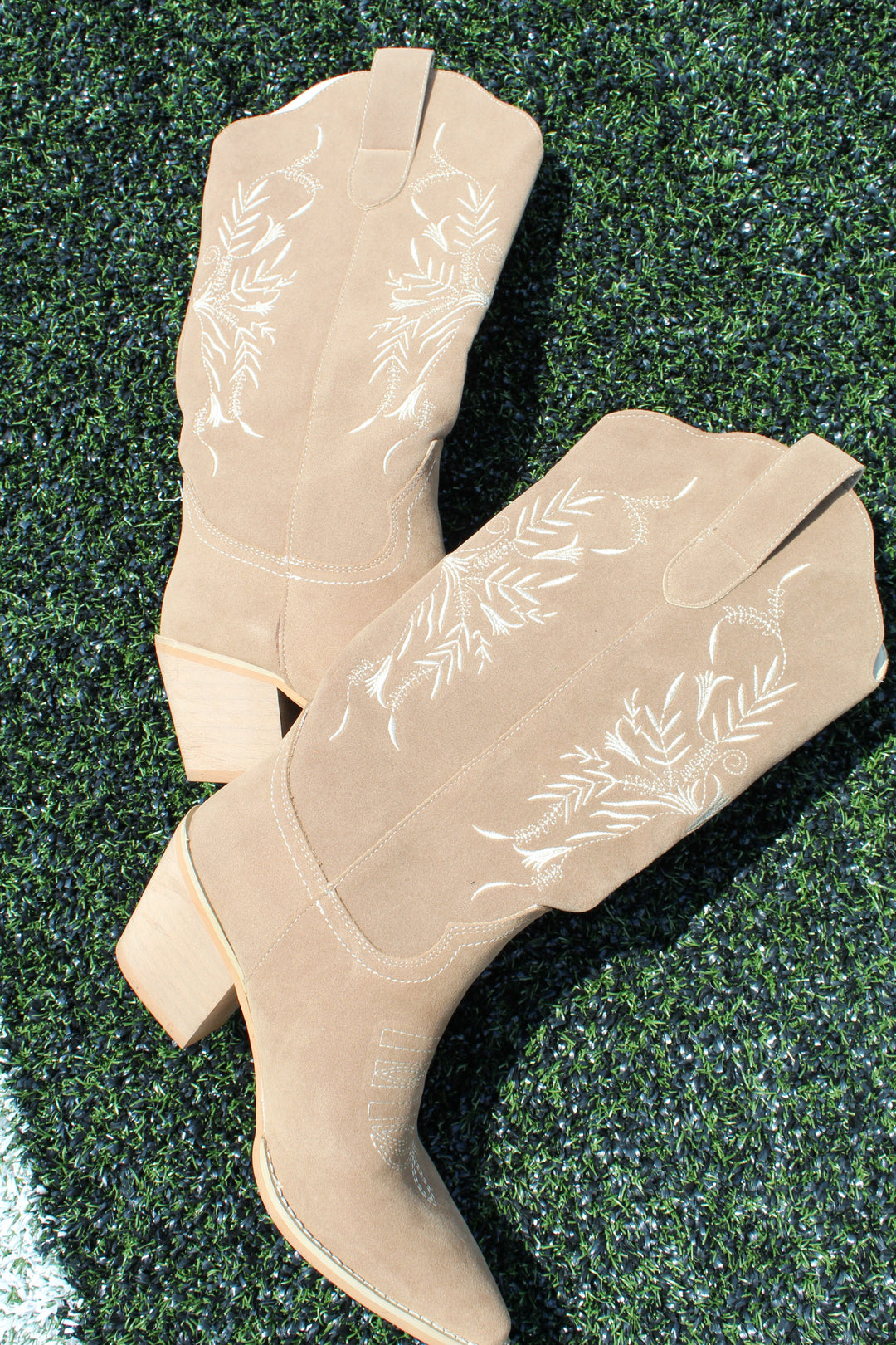 FLORA EMBROIDERED WESTERN BOOT