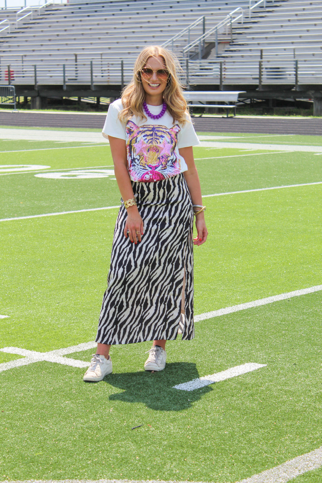 POP OFF TIGER FACE SEQUIN TEE