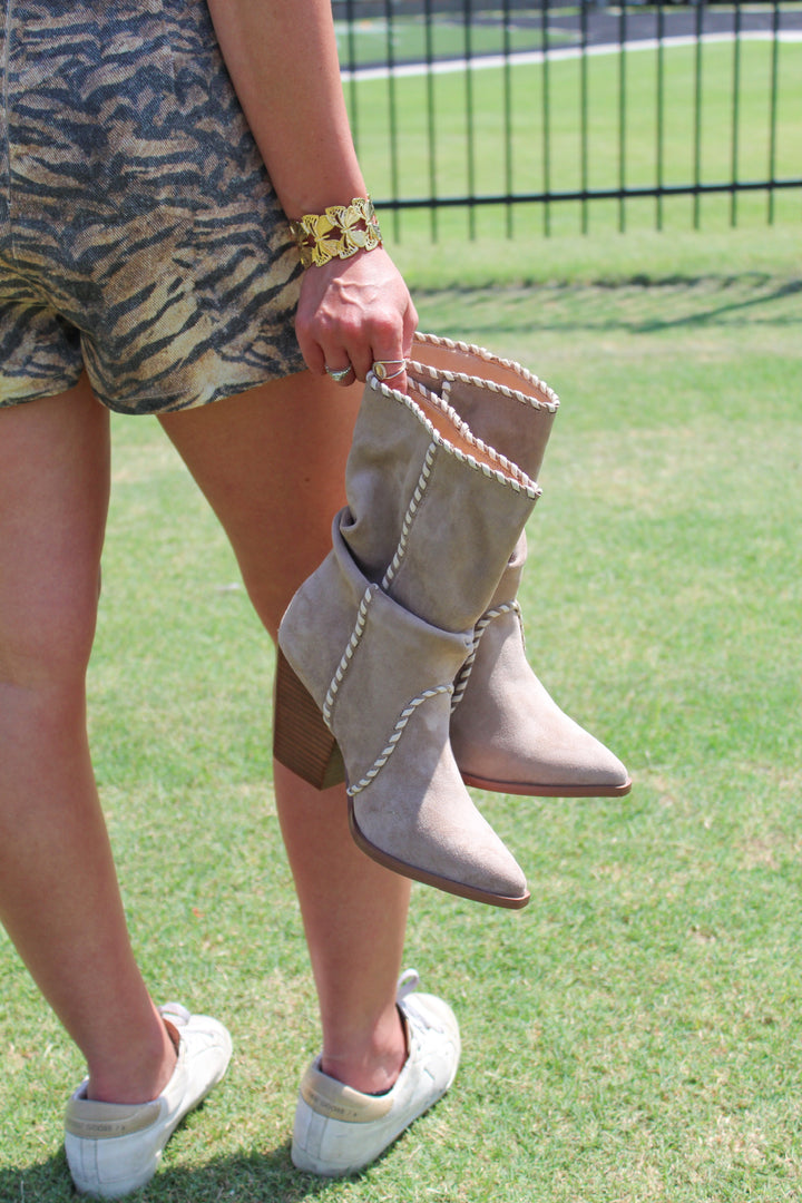 ARIA SLOUCH BOOT