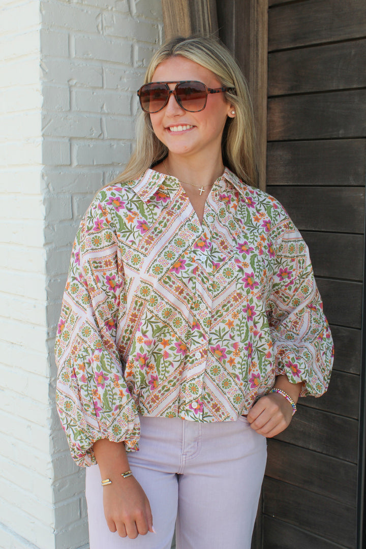 HARVEST BLOOM BUTTON DOWN BUBBLE SLEEVE BLOUSE