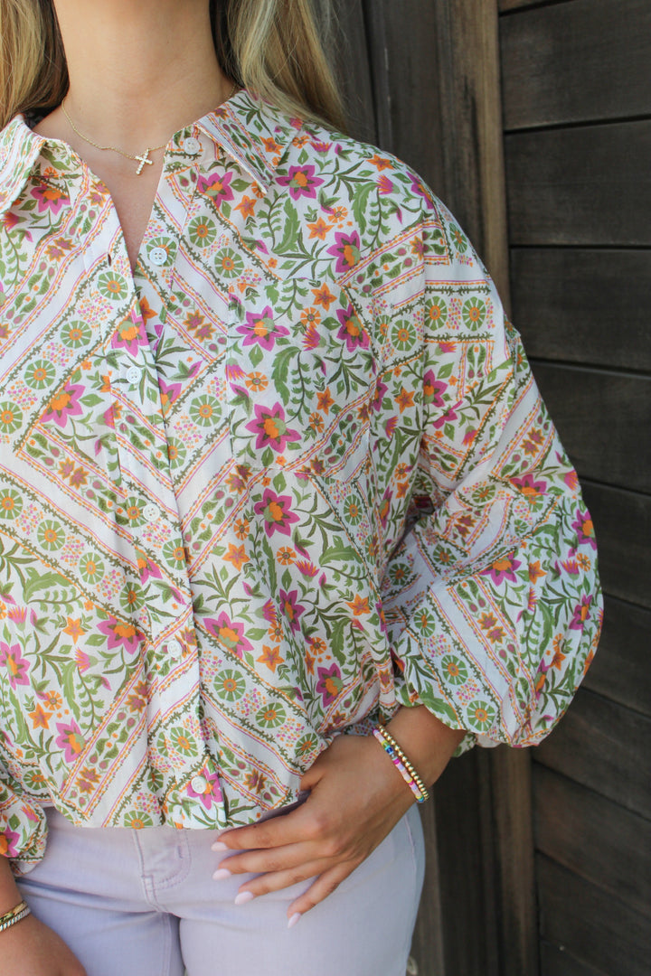 HARVEST BLOOM BUTTON DOWN BUBBLE SLEEVE BLOUSE