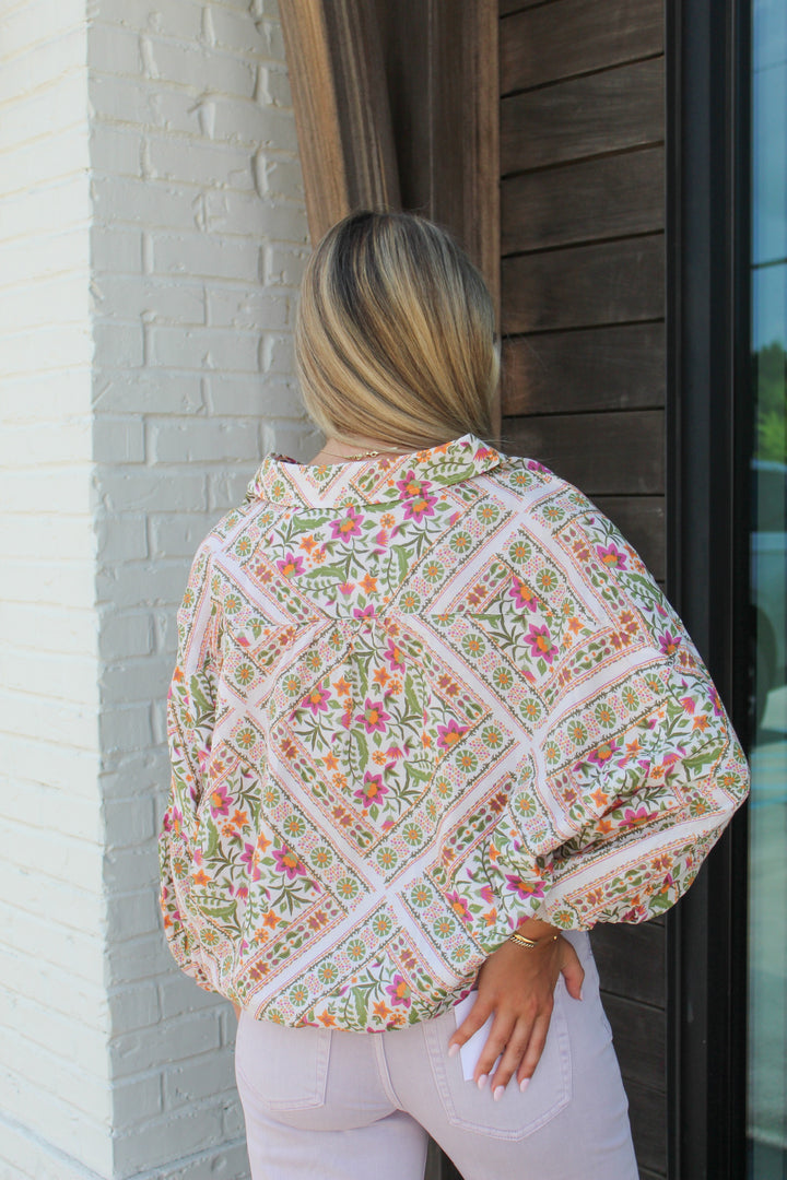 HARVEST BLOOM BUTTON DOWN BUBBLE SLEEVE BLOUSE
