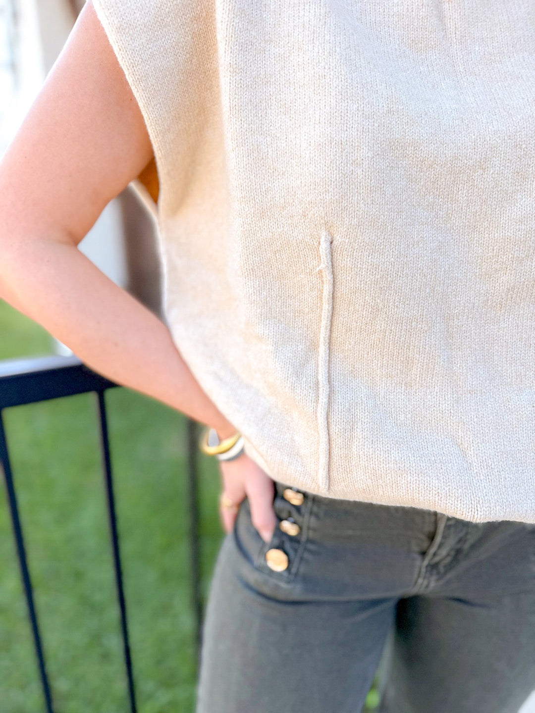 EVER AFTER SLEEVELESS KNIT