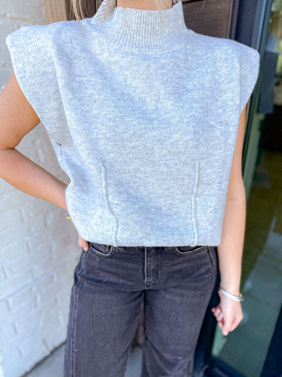 EVER AFTER SLEEVELESS KNIT