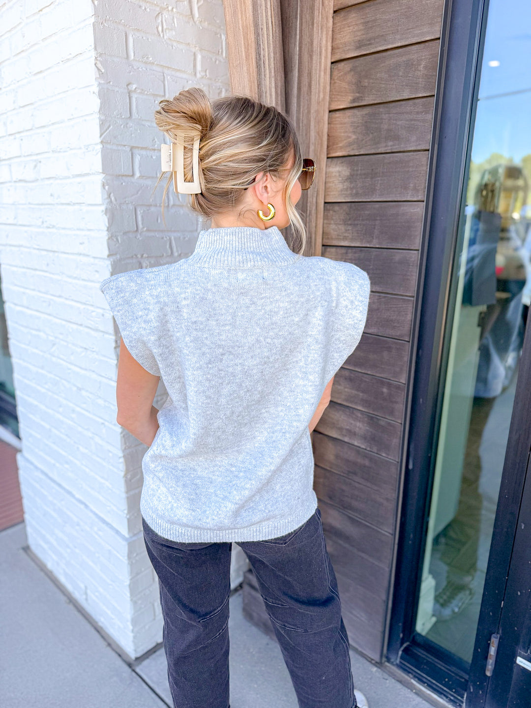 EVER AFTER SLEEVELESS KNIT