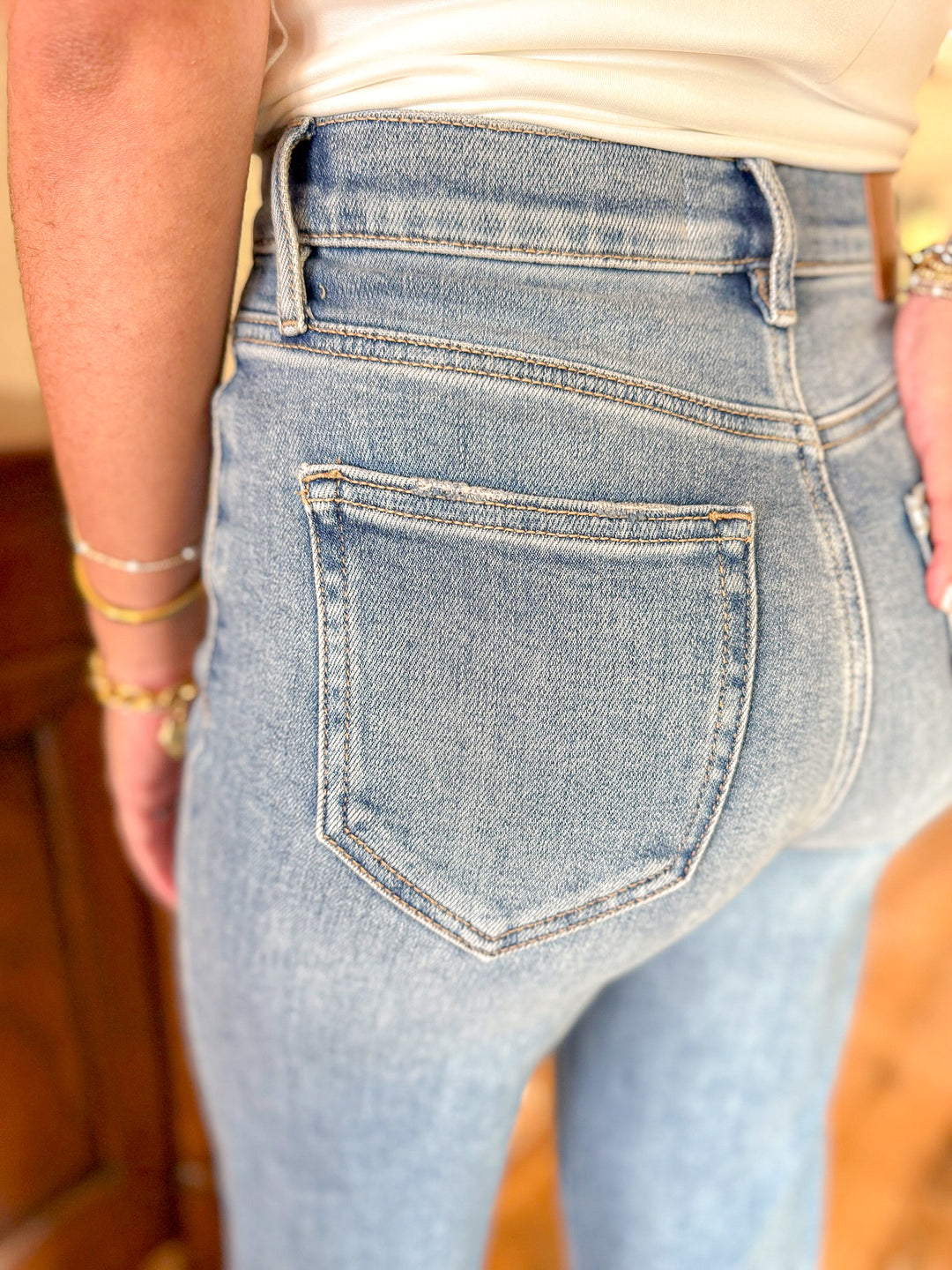 LOGAN HIGH WAIST STRAIGHT LEG JEAN - MEDIUM WASH