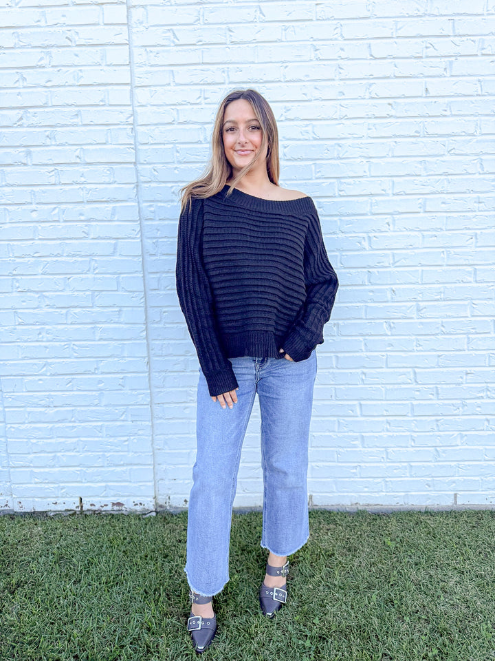 WEEKEND CHARM SWEATER