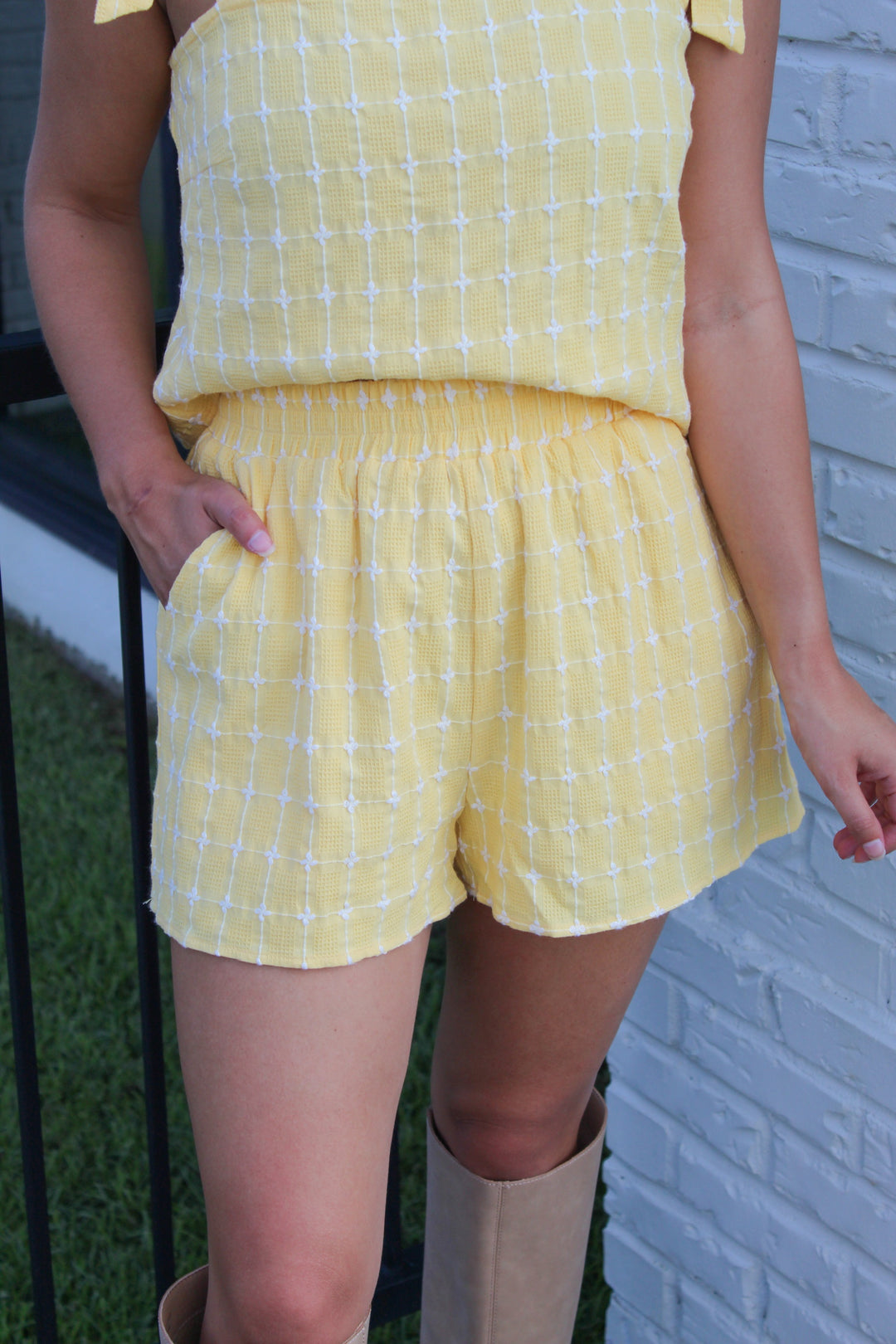GOLDEN DAYS TEXTURED SET SHORTS