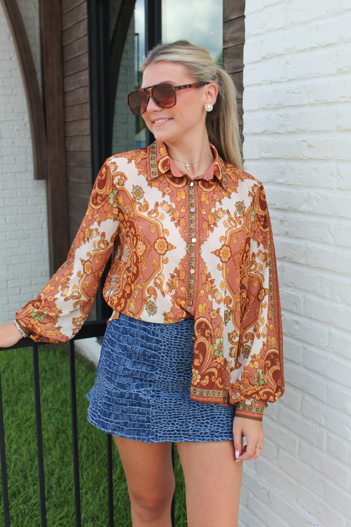 PRETTY IN PAISLEY LONG SLEEVE BUTTON UP TOP