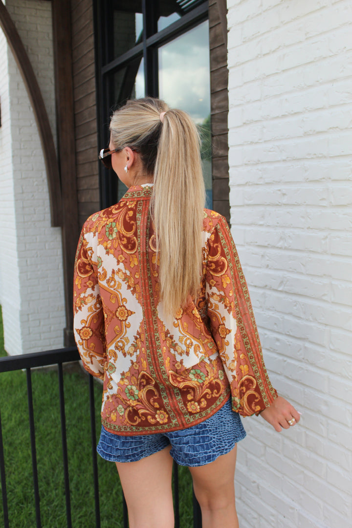 PRETTY IN PAISLEY LONG SLEEVE BUTTON UP TOP