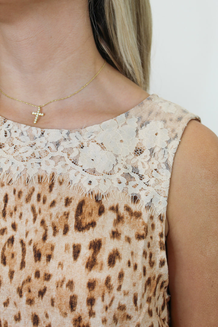 THE LOLA LACE TRIM SLEEVELESS SET TOP