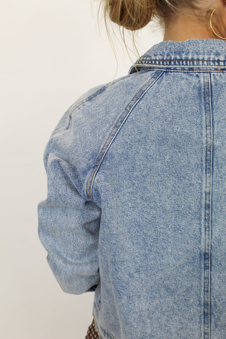 THE JEAN SCENE LIGHT WASH DENIM JACKET