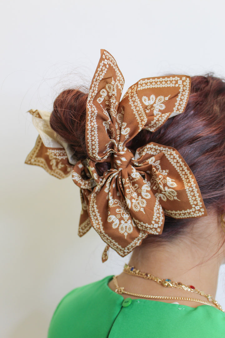 BANDANA CLAW CLIP
