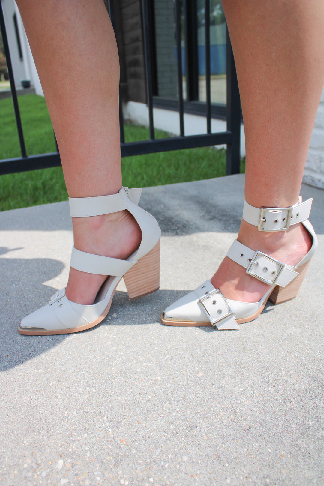 HENDRIX HEEL - BONE