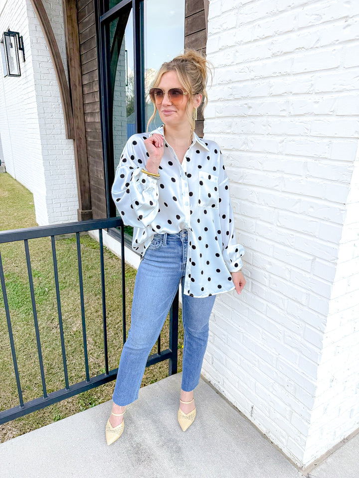 CONFIDENTLY CLASSIC SET TOP