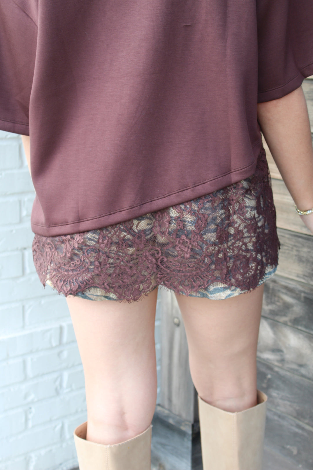 THE FINISHING TOUCH LACE LINED TEE