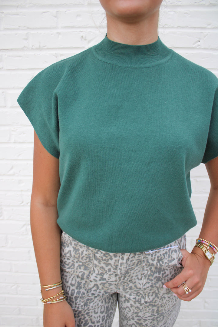 MARLOW SLEEVELESS KNIT TOP