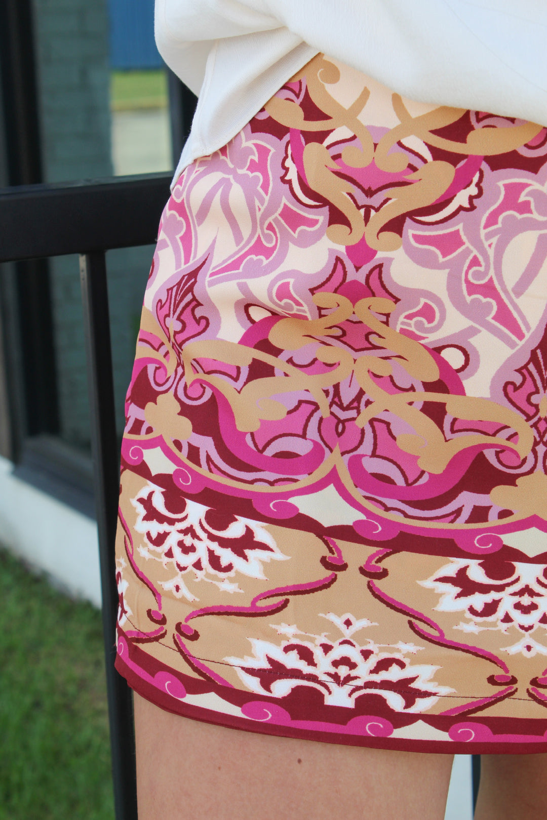 FALL ROMANCE PRINTED SKORT