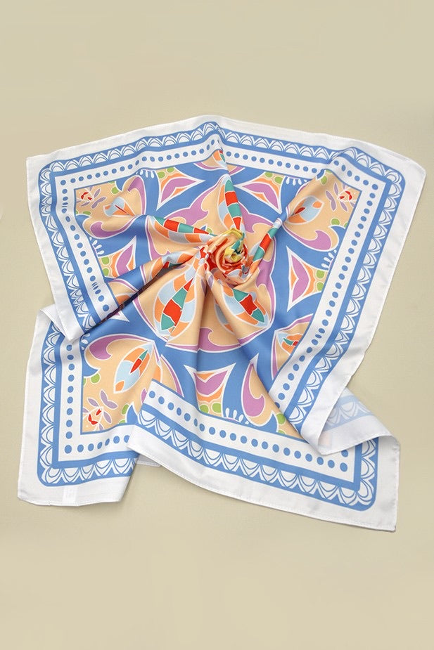THE ART OF COLOR SCARF