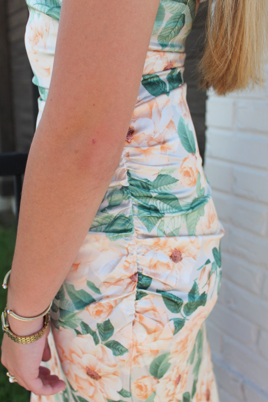 PICTURE PERFECT FLORAL MIDI DRESS