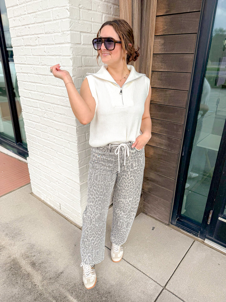 EFFORTLESS SLEEVELESS PULLOVER