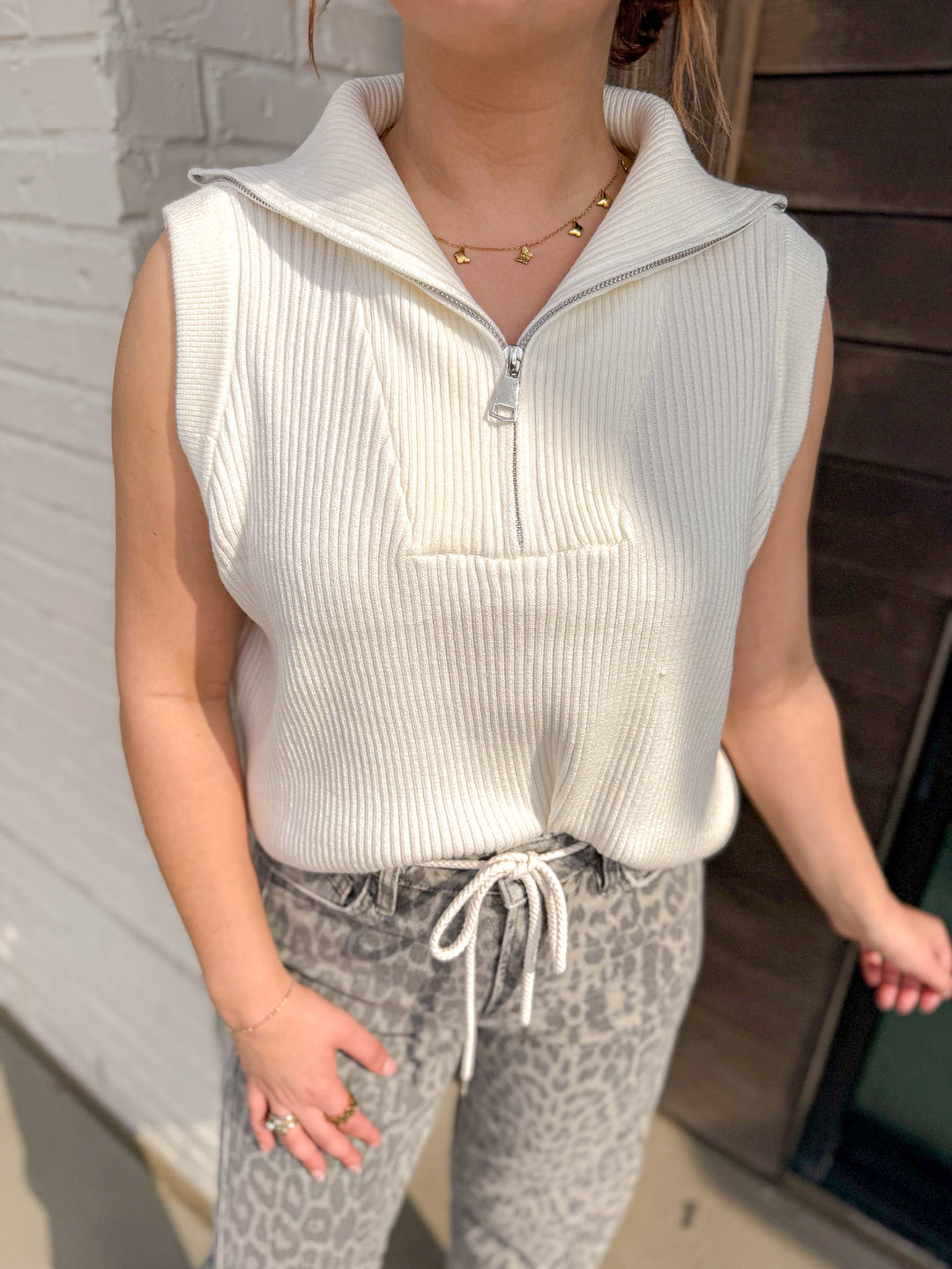 EFFORTLESS SLEEVELESS PULLOVER