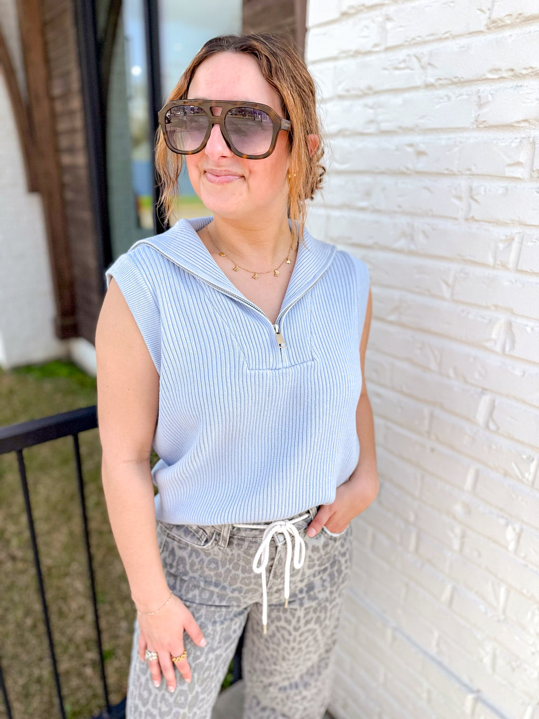 EFFORTLESS SLEEVELESS PULLOVER