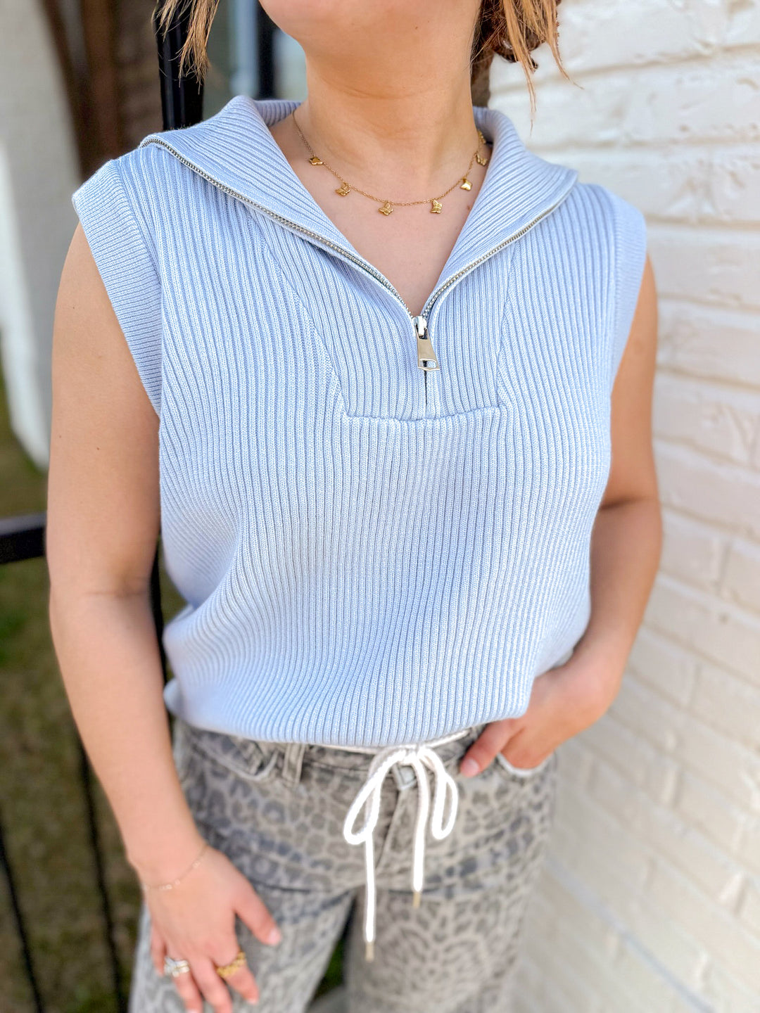 EFFORTLESS SLEEVELESS PULLOVER