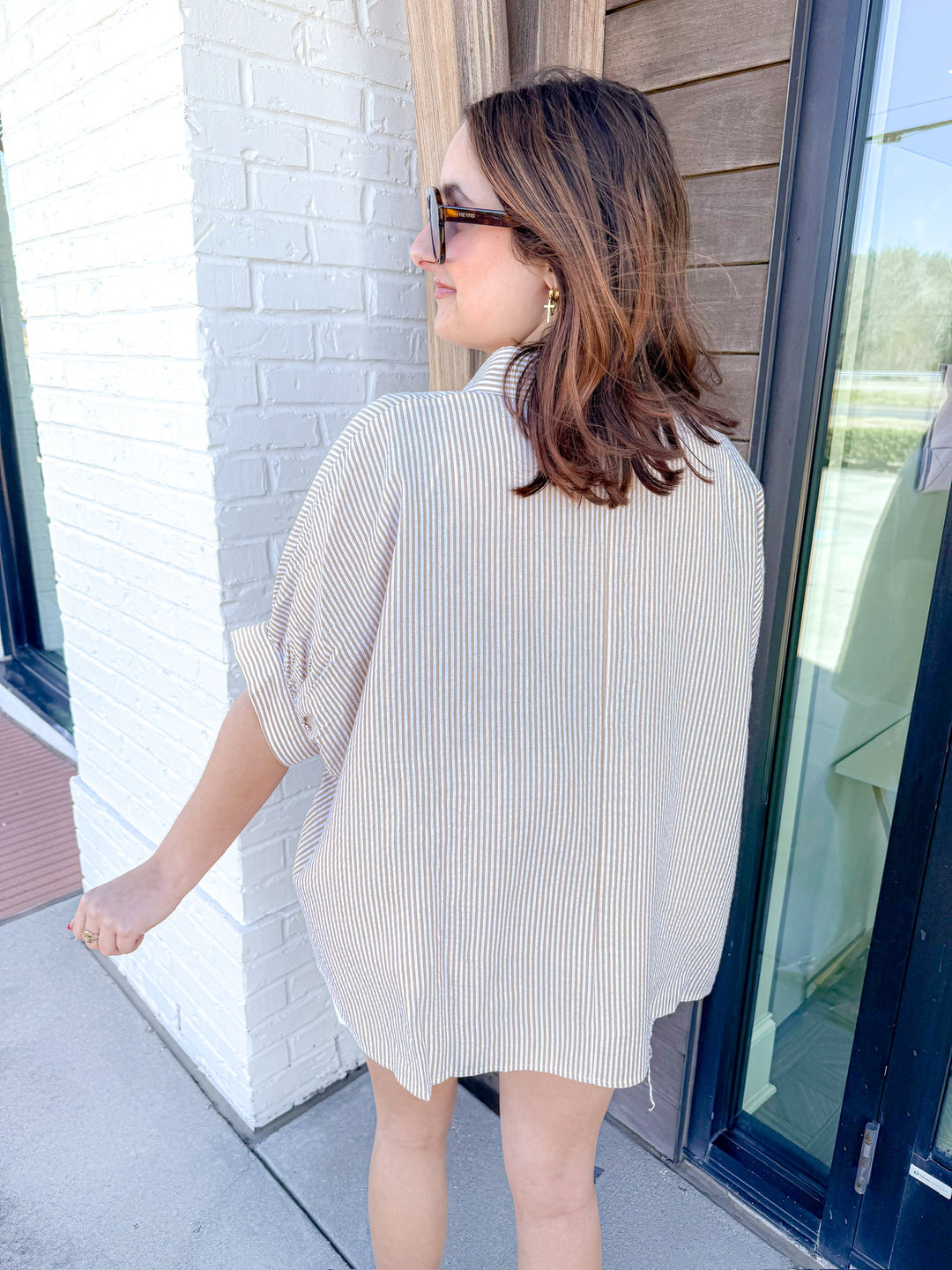 EVERYWHERE YOU GO BUTTON DOWN