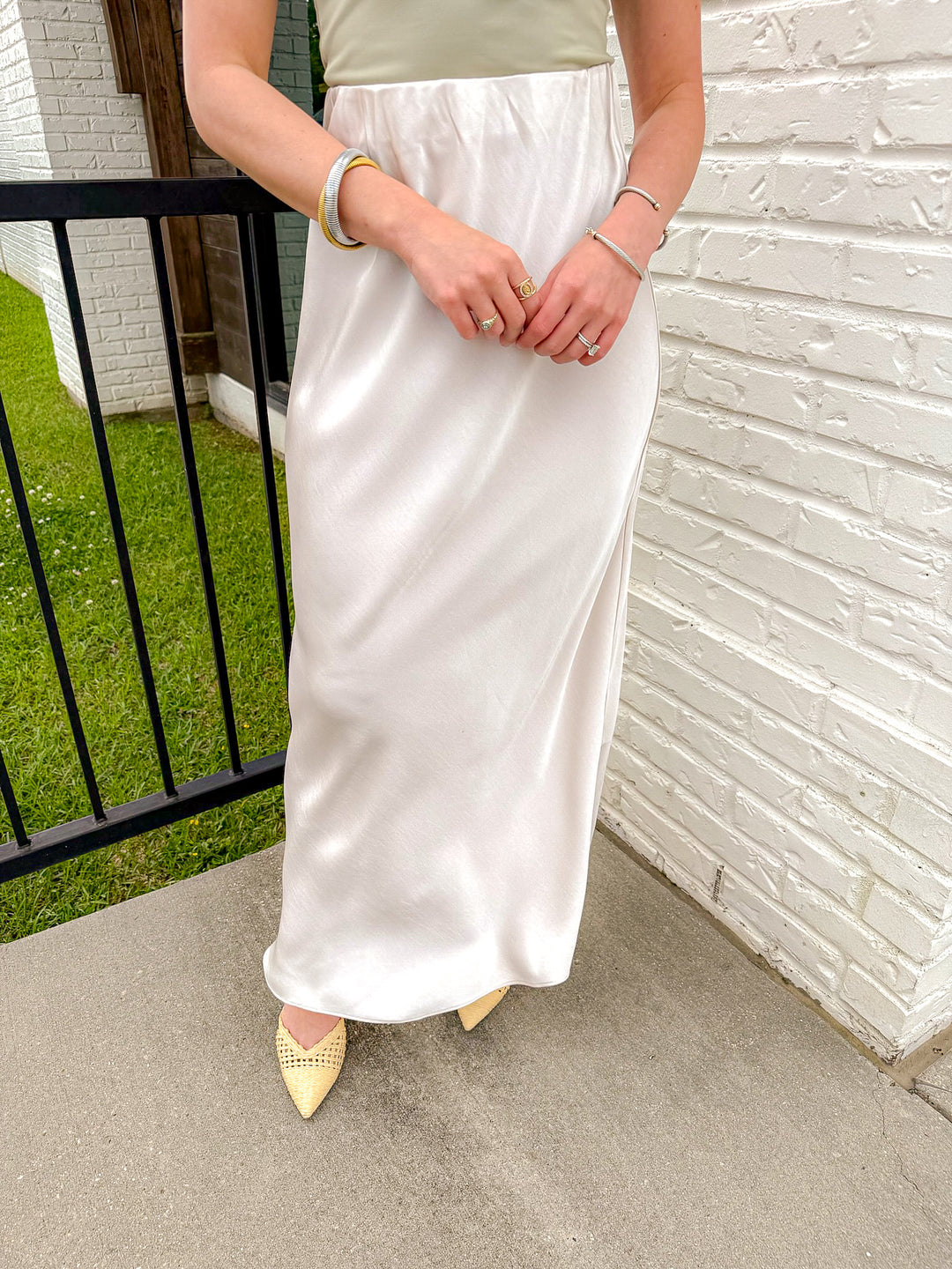 CLEAN SLATE MIDI SKIRT