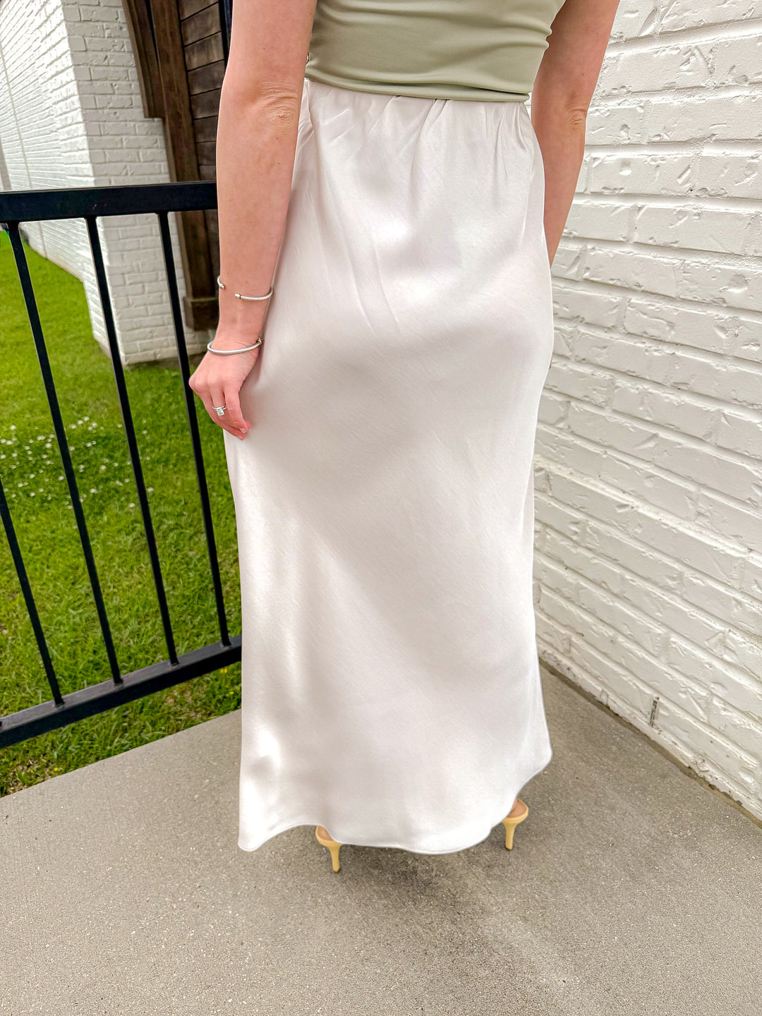 CLEAN SLATE MIDI SKIRT