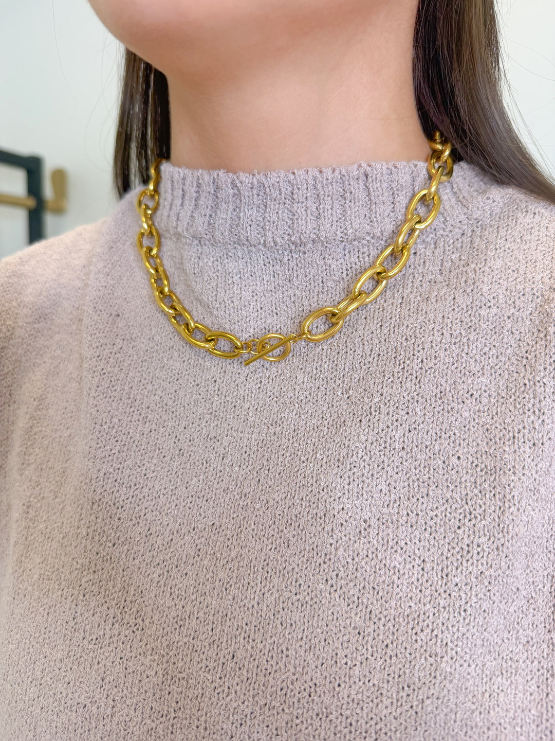GOLD CHAIN NECKLACE