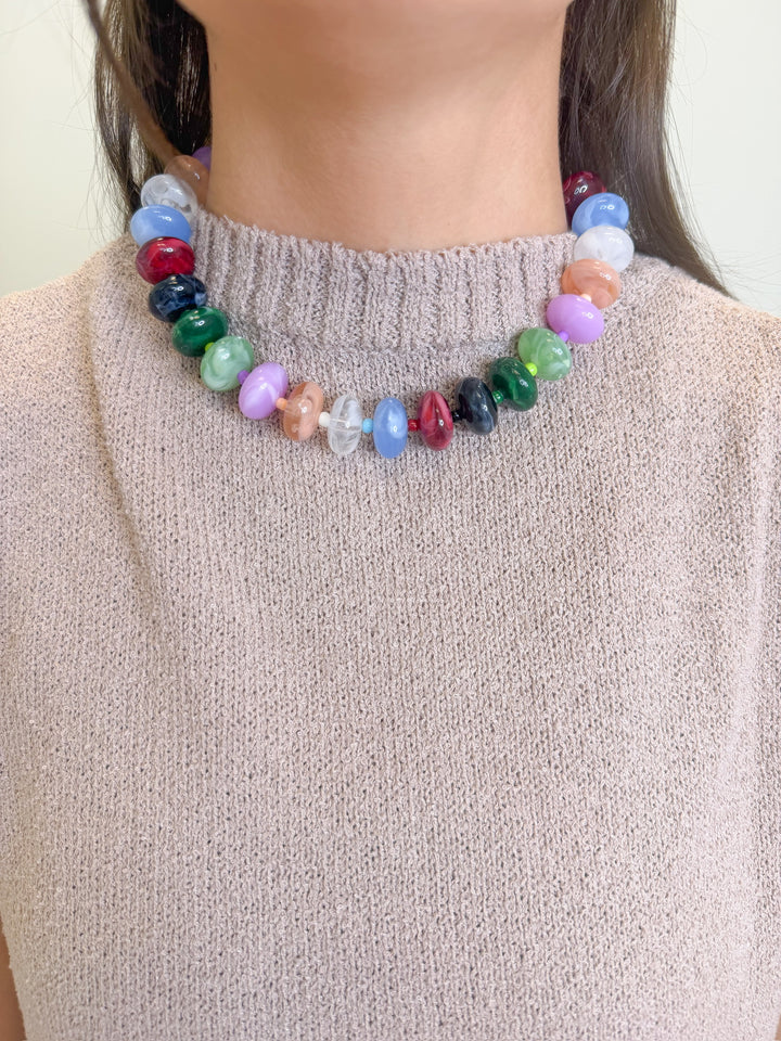 BUBBLES AND BUBBLES BEADED NECKLACE