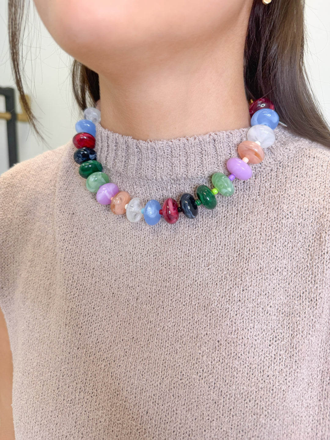 BUBBLES AND BUBBLES BEADED NECKLACE
