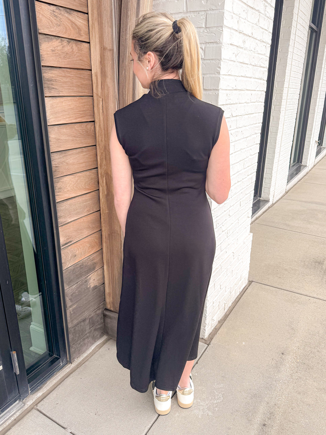 THE SIGNATURE MIDI DRESS