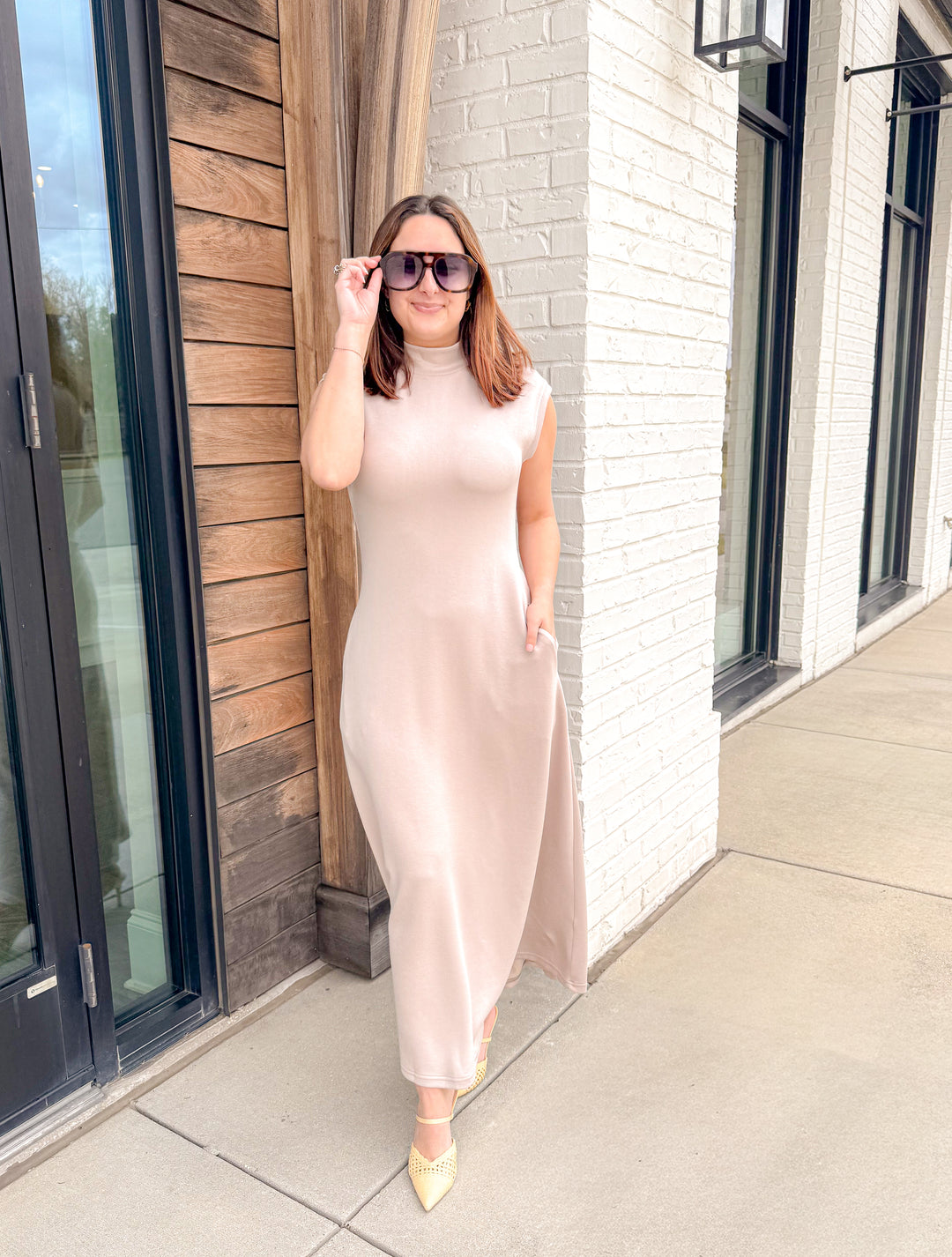 THE SIGNATURE MIDI DRESS