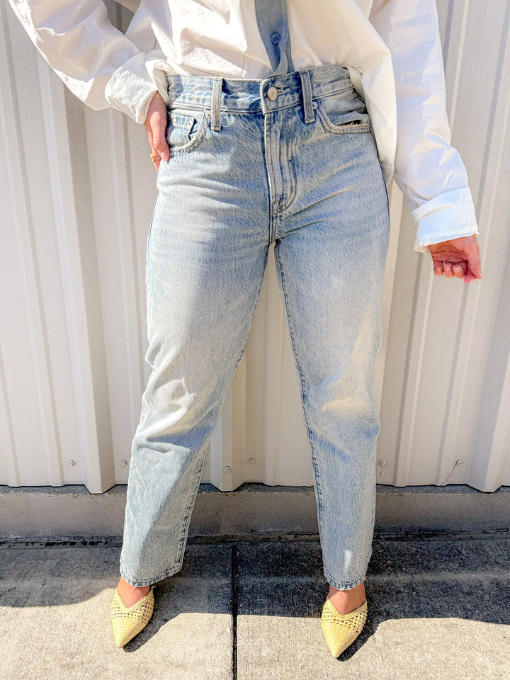 LEXI MID RISE BOWED STRAIGHT LEG JEAN
