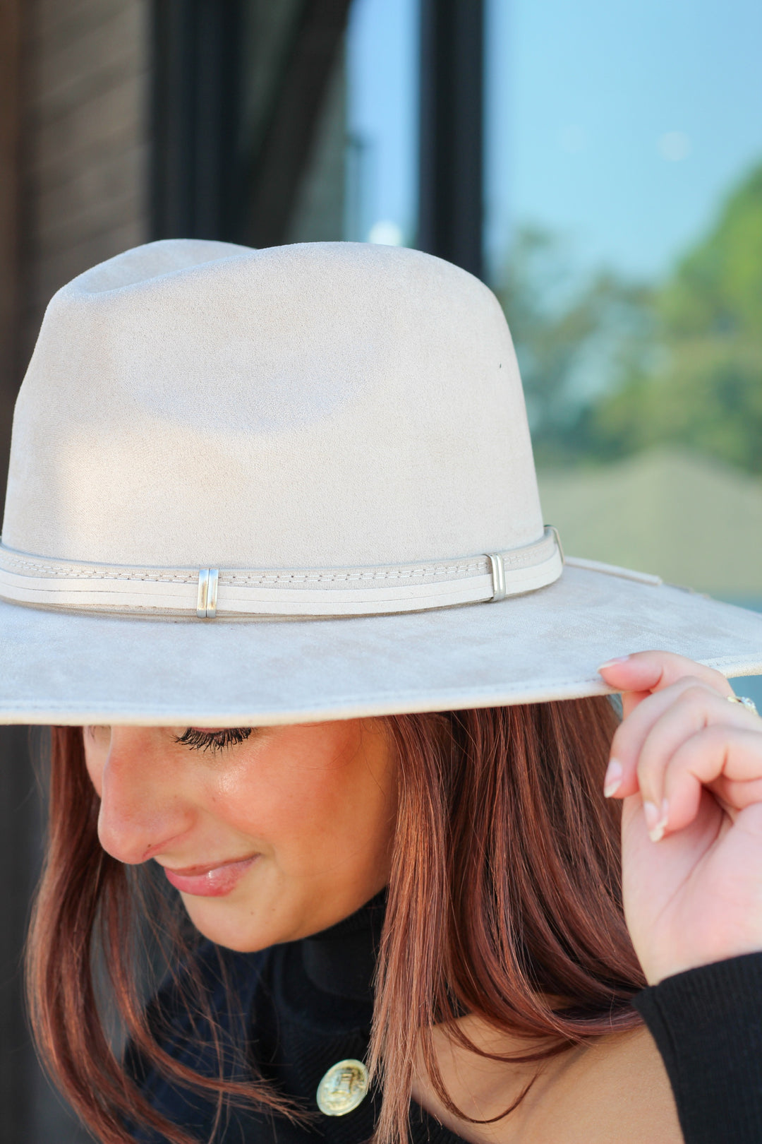 THE SIGNATURE IVORY BELTED BAND FEDORA