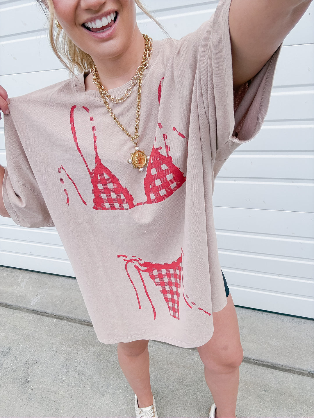 BIKINI GRAPHIC TEE - MINGLE BRANDED CUSTOM