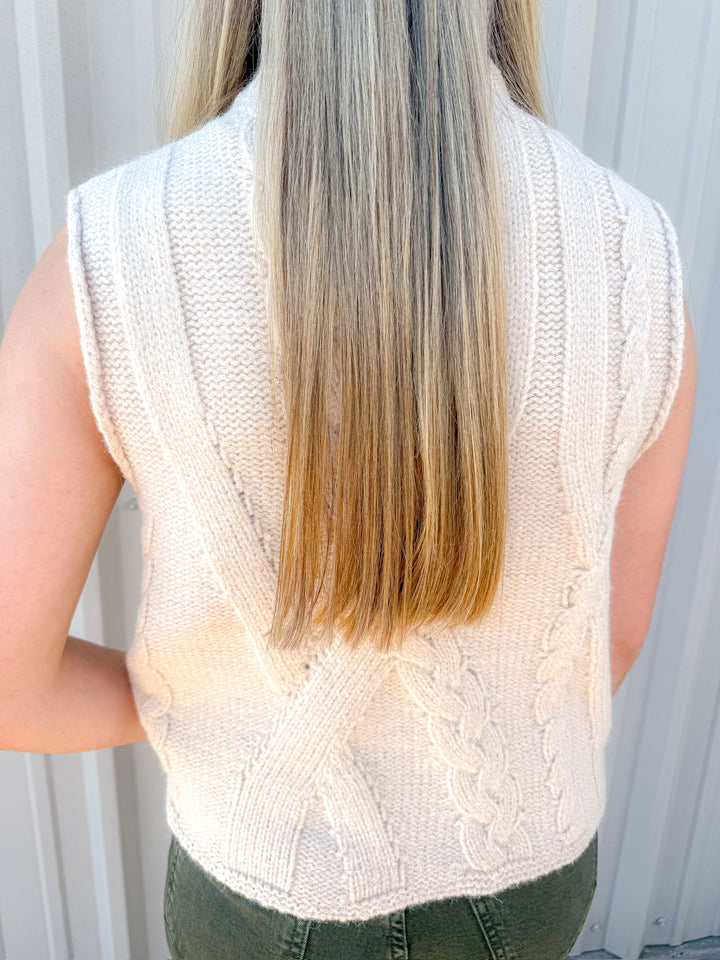 TEXTURE PLAY SWEATER VEST