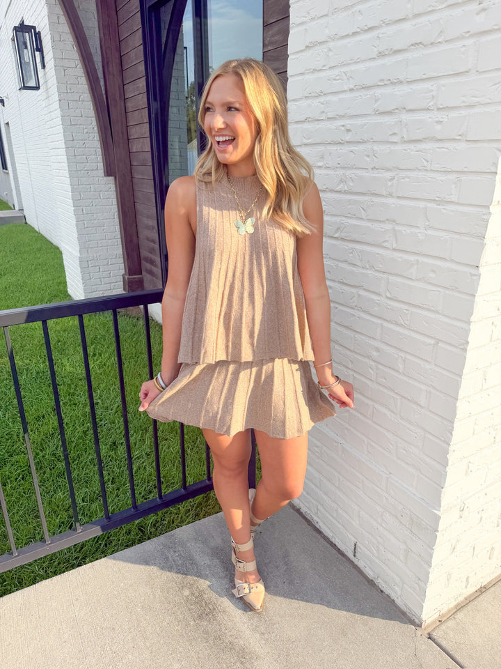 PRETTY PLEATED KNIT SET TOP