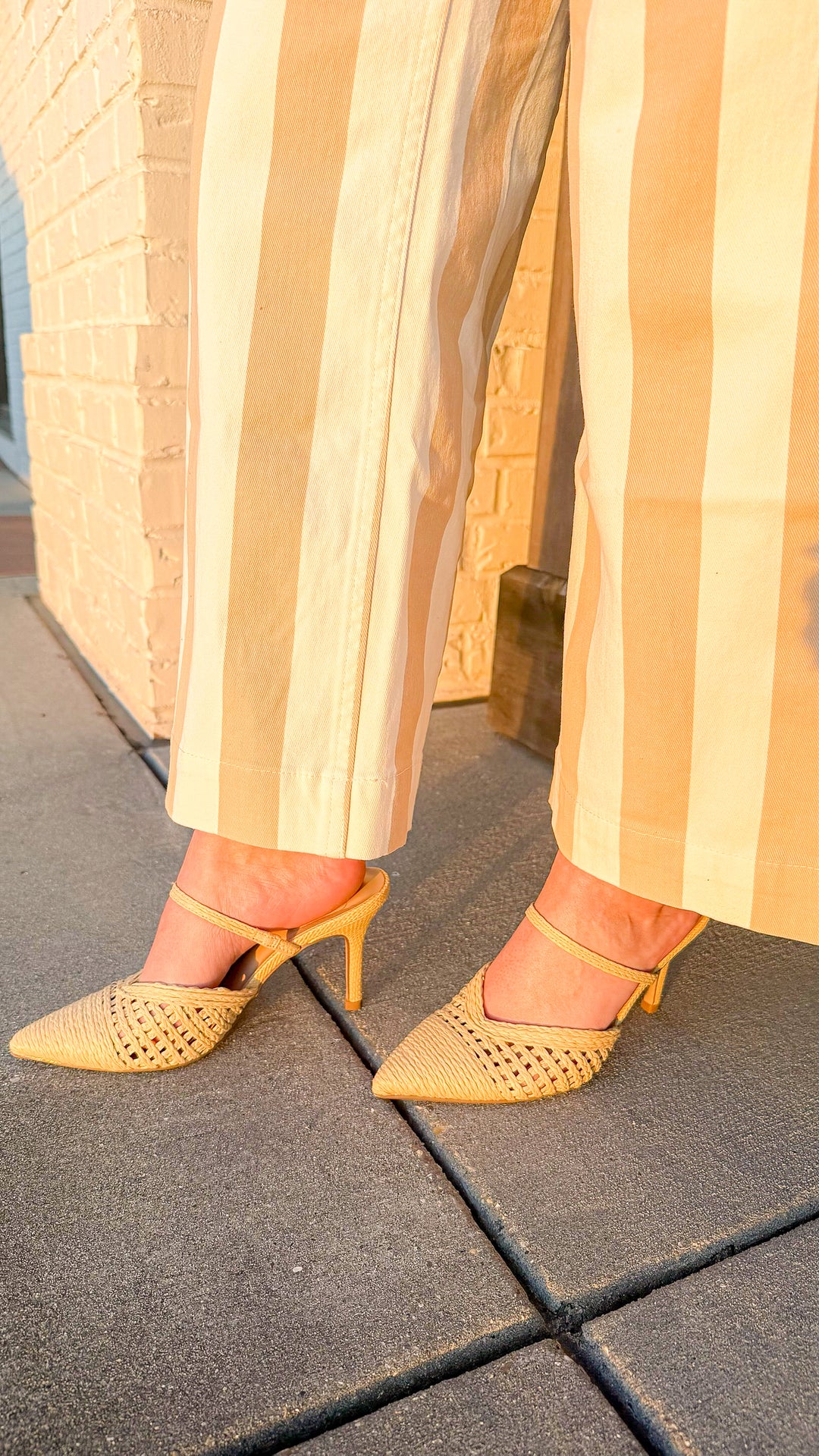 LORALI RAFFIA HEEL