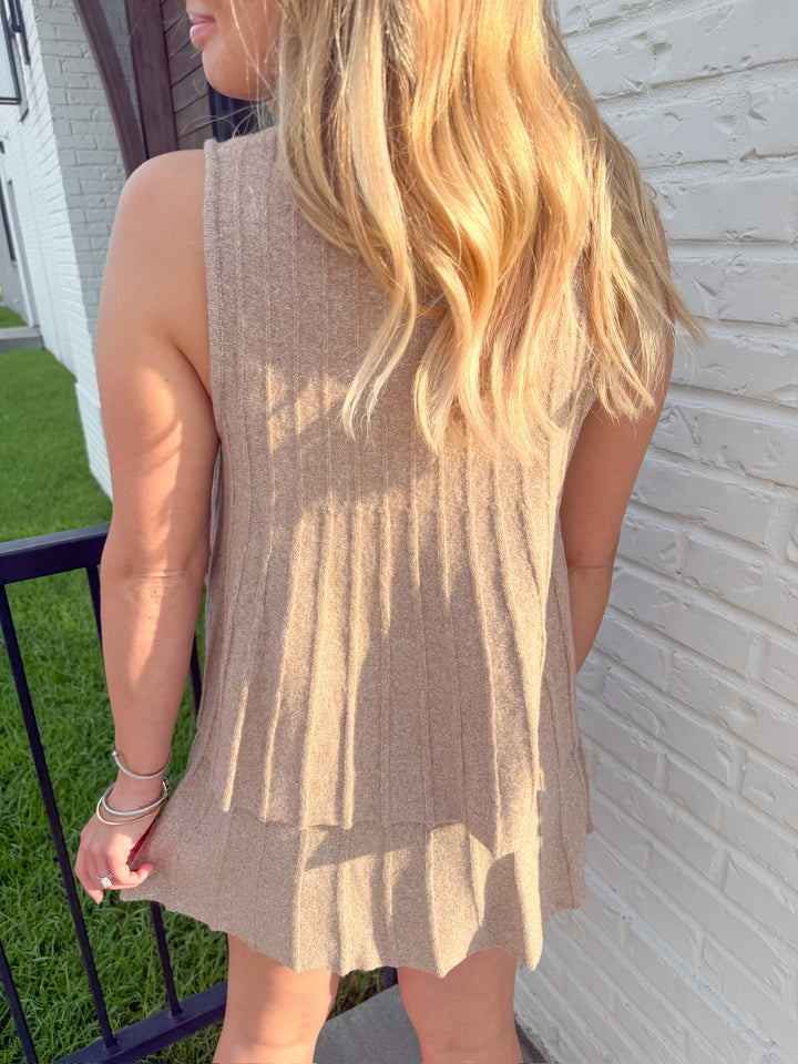 PRETTY PLEATED KNIT SET TOP
