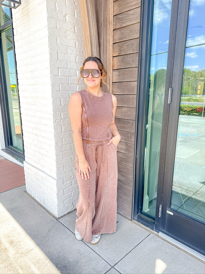 SUNDAY SIP SET TOP