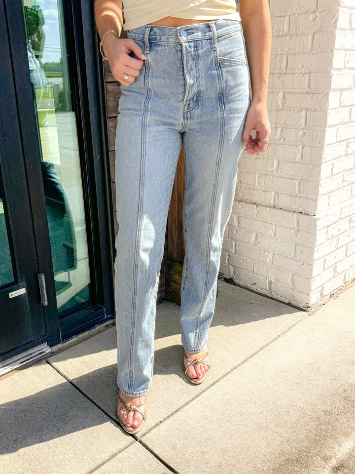 CASSIE SUPER HIGH RISE STRAIGHT LEG JEAN