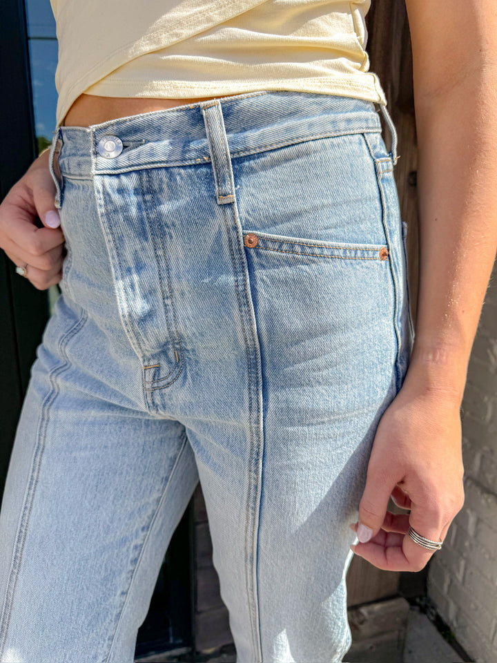 CASSIE SUPER HIGH RISE STRAIGHT LEG JEAN