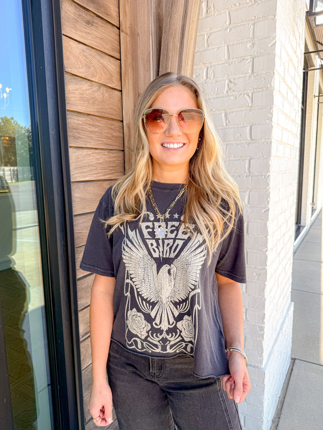 FREE BIRD GRAPHIC TEE