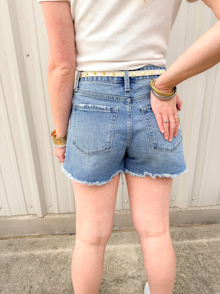 THE PERFECT CUT DENIM SHORT